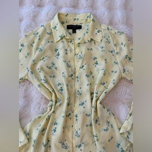 Bannana Republic Butter Yellow Button Up Size Xs
